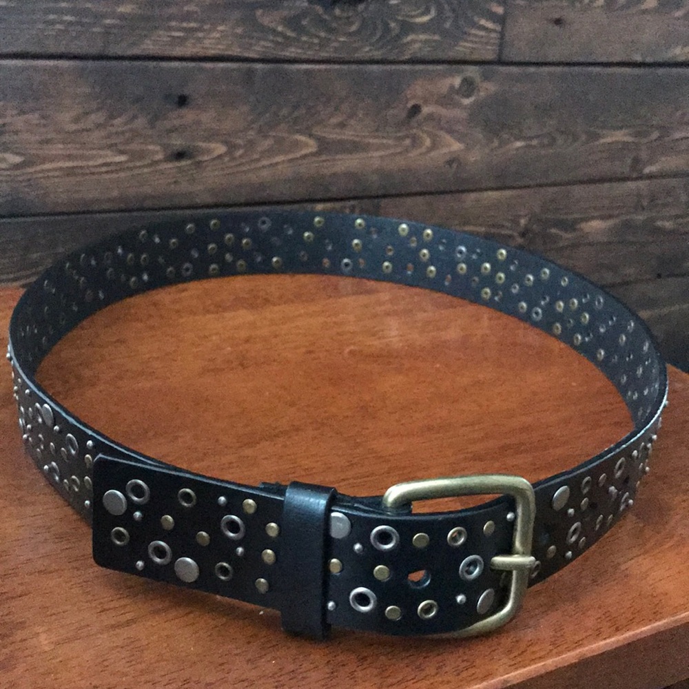 Belt - Picture 1 of 2